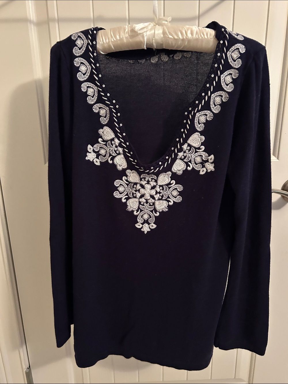 Lilly Pulitzer Navy Long-Sleeve V-Neck Top with White Embroidery